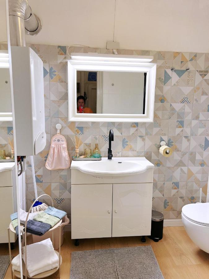 Mimi Gallery Apartment Будапеща Екстериор снимка